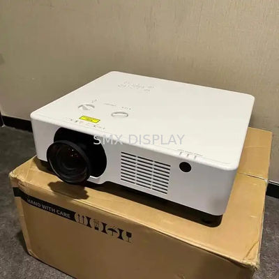 Qualidade 1080P Full HD Projector Portátil Exterior / Home Theater 7000 Lumen Laser Projector Fábrica